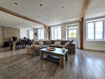 Maison de village - 239 m² - 9 pièces