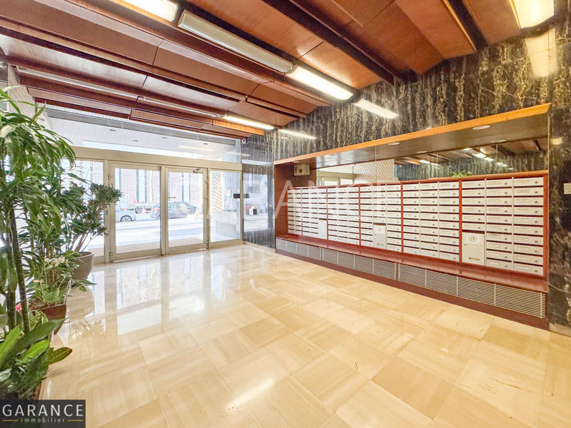 Appartement - 107 m² - 6 pièces