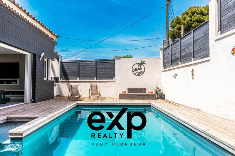 Propriété - 285 m² - 9 pièces