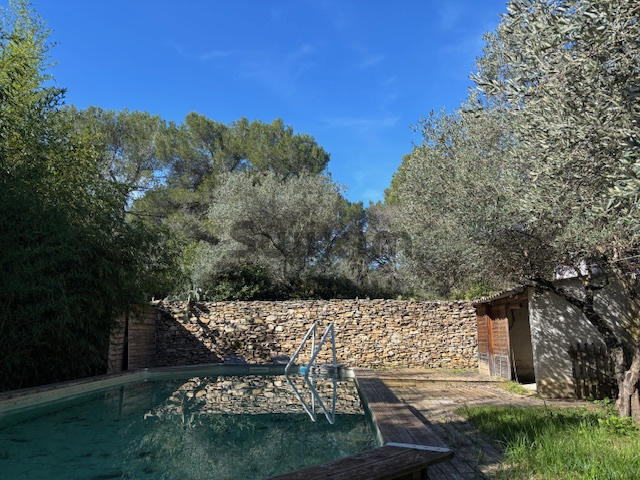 Maison - 221 m² - 7 pièces