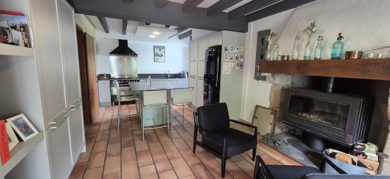 Maison - 248 m² - 8 pièces