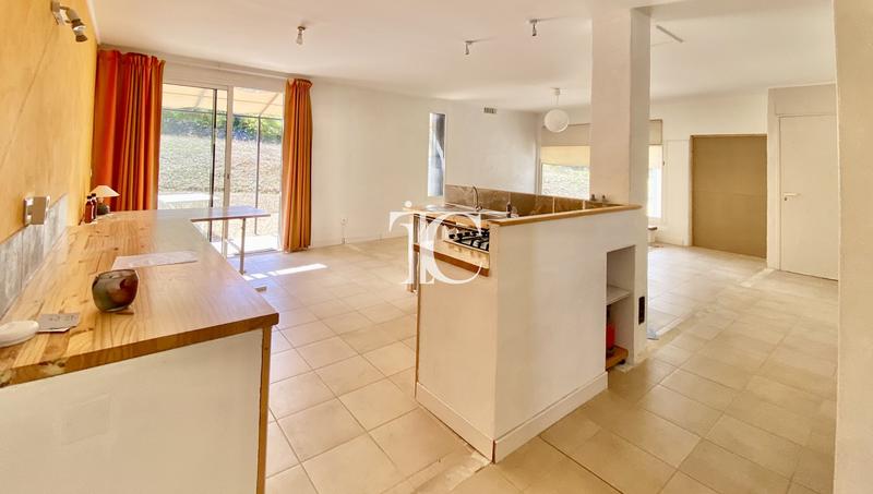 Maison de bois - 182 m² - 6 pièces