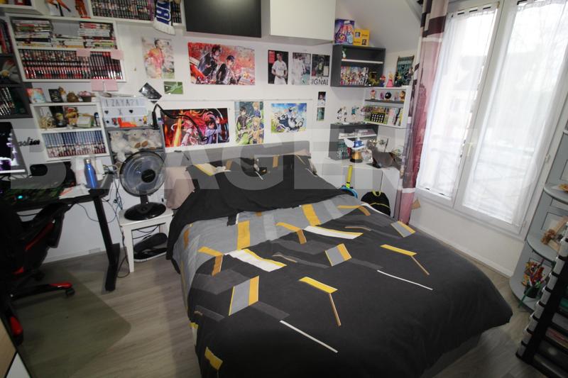 Maison traditionnelle - 100 m² - 5 pièces