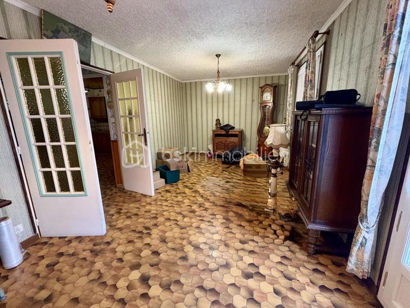 Maison - 96 m² - 6 pièces