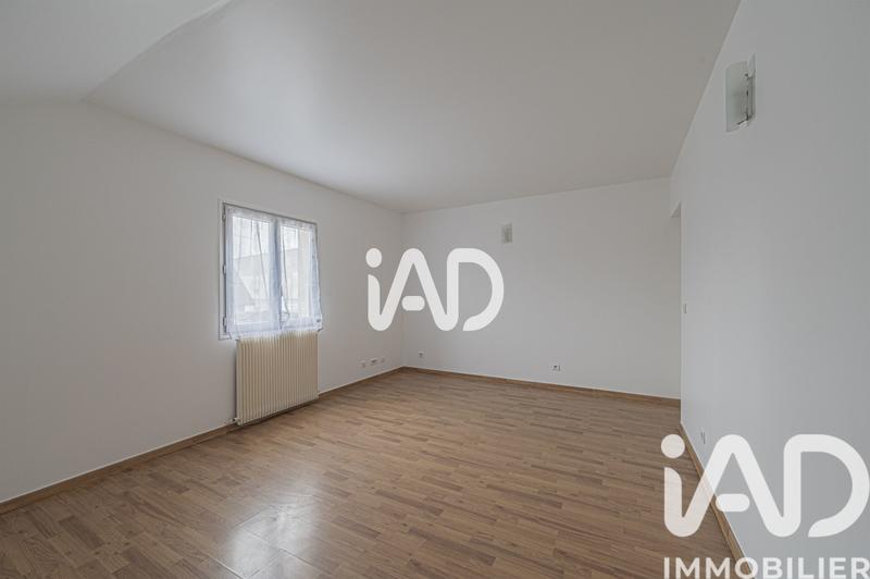 Maison - 99 m² - 5 pièces