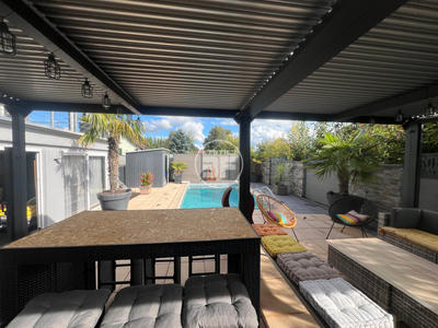 Maison - 102 m² - 5 pièces