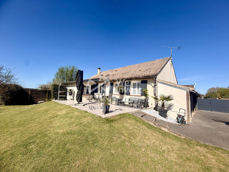 Maison traditionnelle - 100 m² - 1 pièce