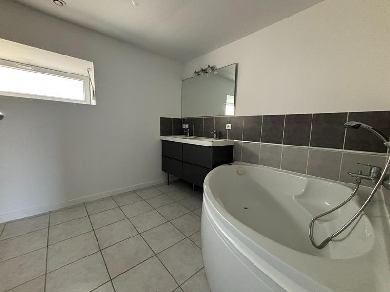 Maison - 127 m² - 5 pièces