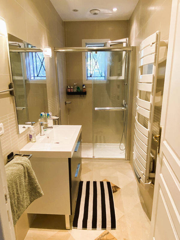 Villa - 234 m² - 6 pièces