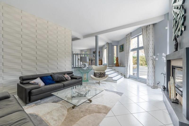 Maison d'architecte - 205 m² - 8 pièces