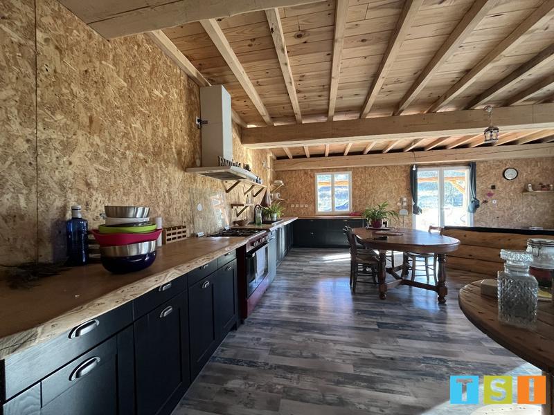 Maison - 170 m² - 7 pièces