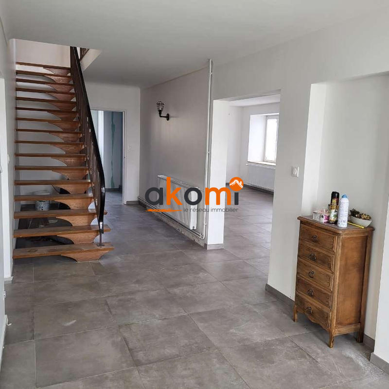 Maison - 422 m² - 6 pièces
