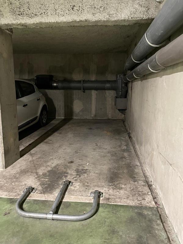 Parking / Garage - 6 m²