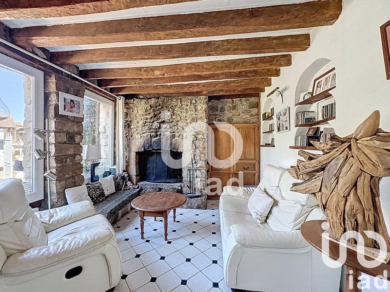 Maison - 99 m² - 5 pièces