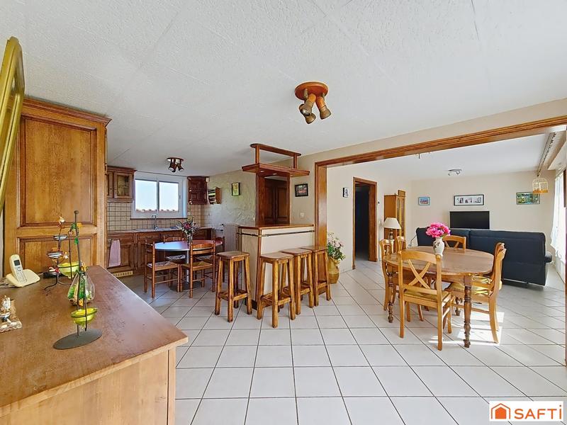 Maison - 136 m² - 7 pièces