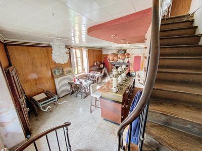 Maison - 371 m² - 15 pièces