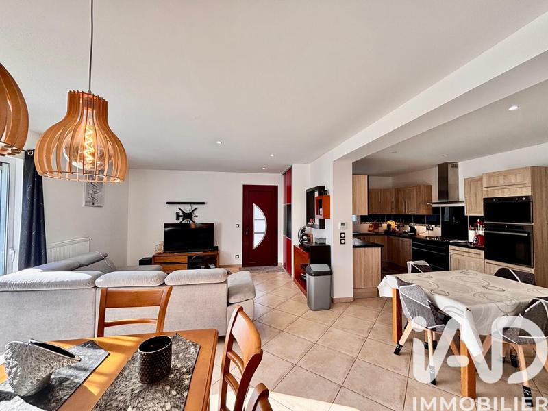 Maison - 183 m² - 5 pièces