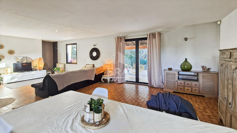 Maison - 97 m² - 4 pièces