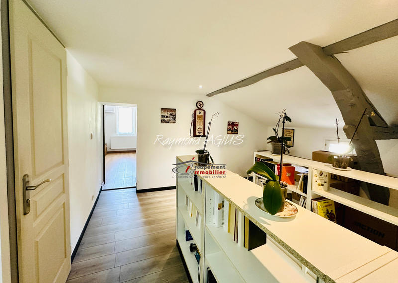 Maison - 263 m² - 11 pièces