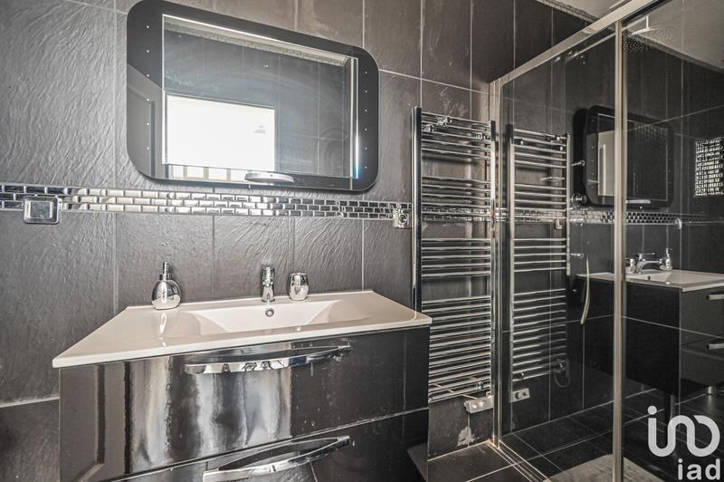 Maison - 421 m² - 5 pièces