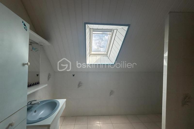 Maison - 220 m² - 10 pièces