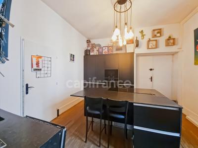 Immeuble - 210 m² - 6 pièces