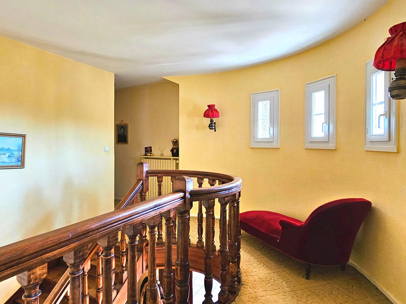 Maison - 170 m² - 6 pièces