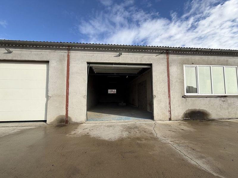 Local commercial - 90 m² - 1 pièce