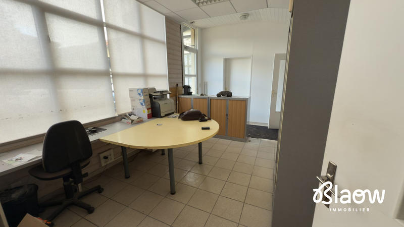 Local d'activités - 300 m²