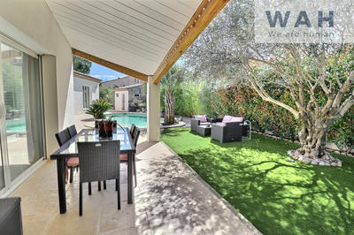 Maison - 140 m² - 5 pièces