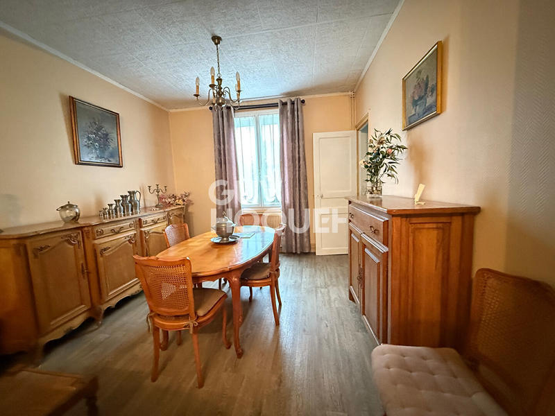 Maison - 86 m² - 5 pièces