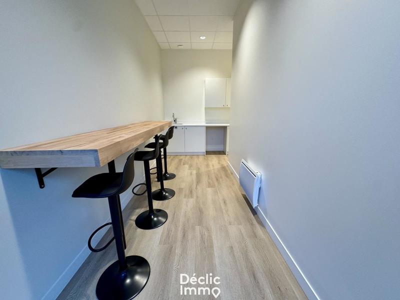 Bureau - 14 m² - 1 pièce