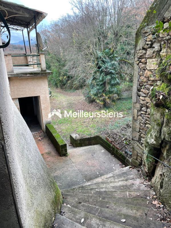 Propriété - 376 m² - 5 pièces