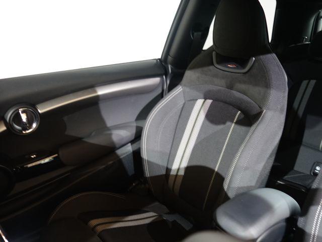 Mini Mini One 102 Ch Fintion Jcw John Cooper Works