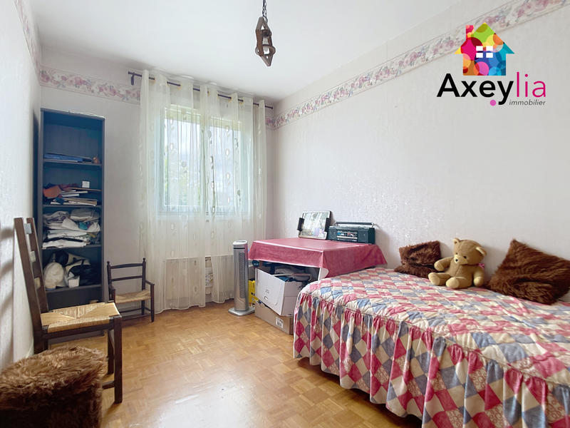 Maison - 80 m² - 5 pièces