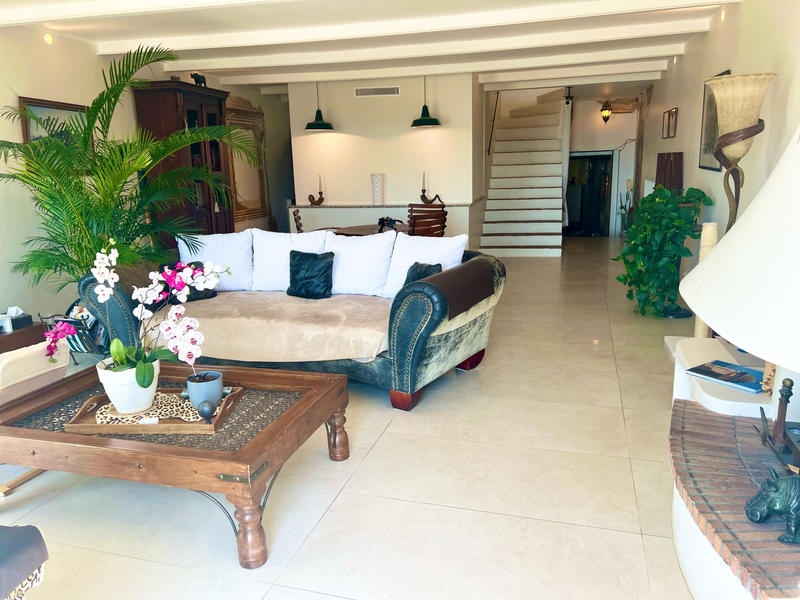 Appartement - 210 m² - 5 pièces