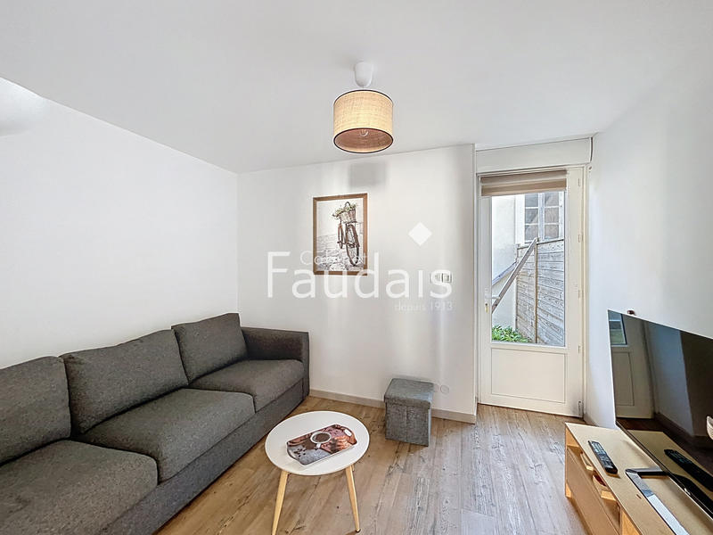 Maison - 140 m² - 8 pièces