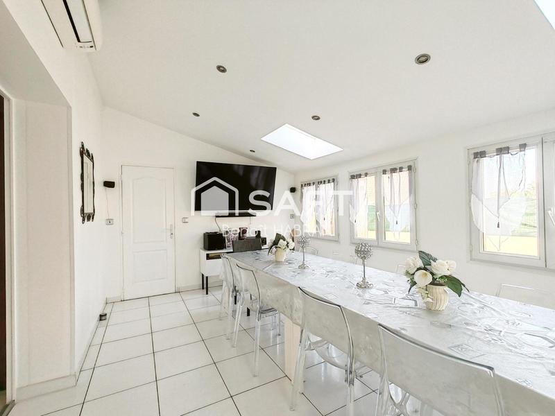 Maison - 200 m² - 10 pièces