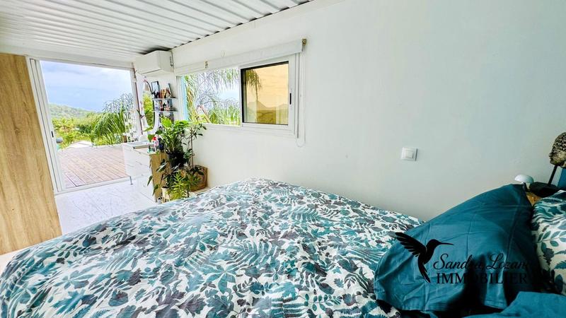 Propriété - 241 m² - 12 pièces