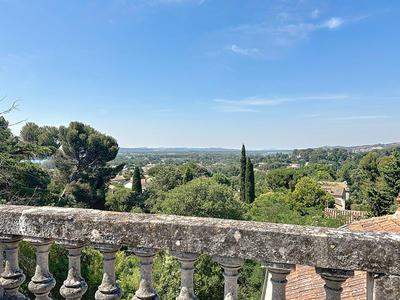 Maison - 207 m² - 8 pièces