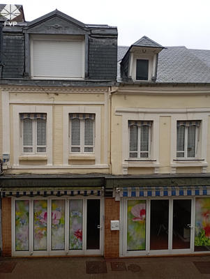 Immeuble - 150 m² - 3 pièces