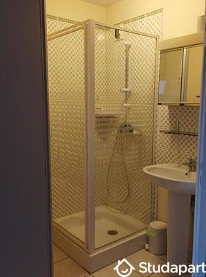 Chambre - 15 m² - 1 pièce