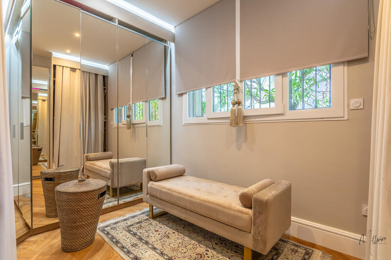 Appartement - 143 m² - 5 pièces