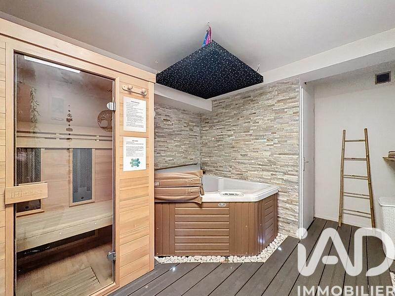 Maison - 108 m² - 5 pièces