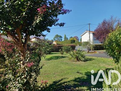 Maison - 146 m² - 5 pièces