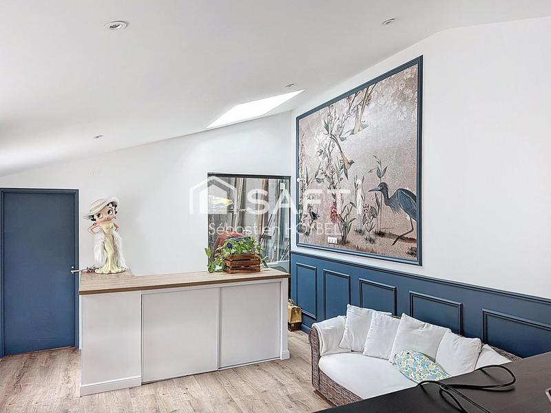 Maison - 204 m² - 5 pièces