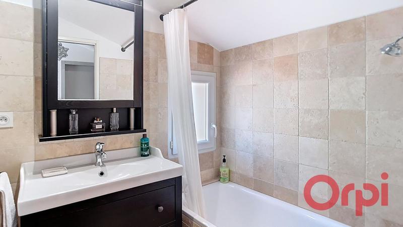 Maison - 184 m² - 6 pièces