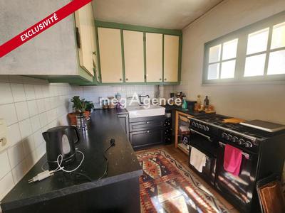 Maison - 250 m² - 7 pièces