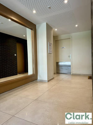 Appartement - 120 m² - 5 pièces