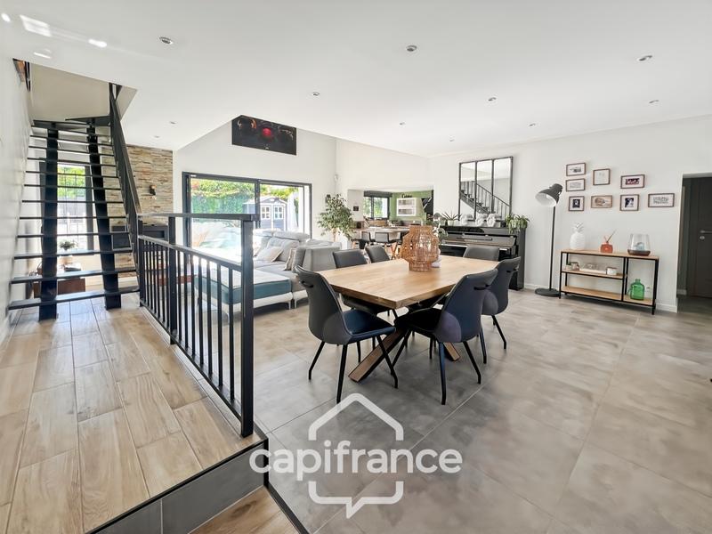 Maison - 150 m² - 5 pièces